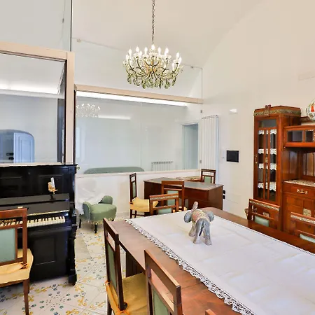 Della Monica - Amami Collection Gasthof