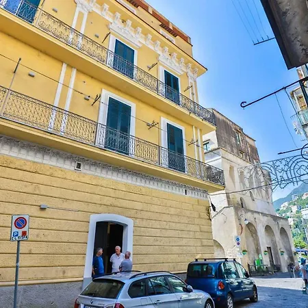 Della Monica Vietri sul Mare