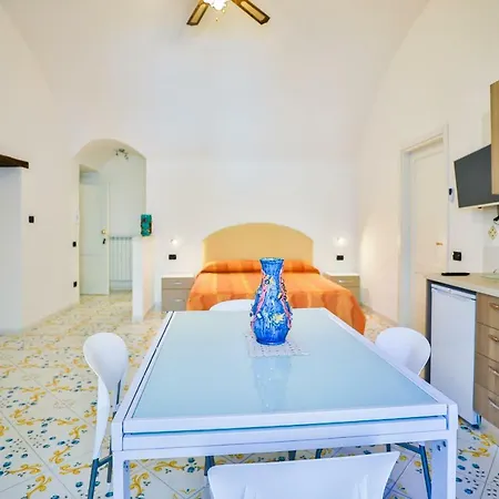 Della Monica Guest house